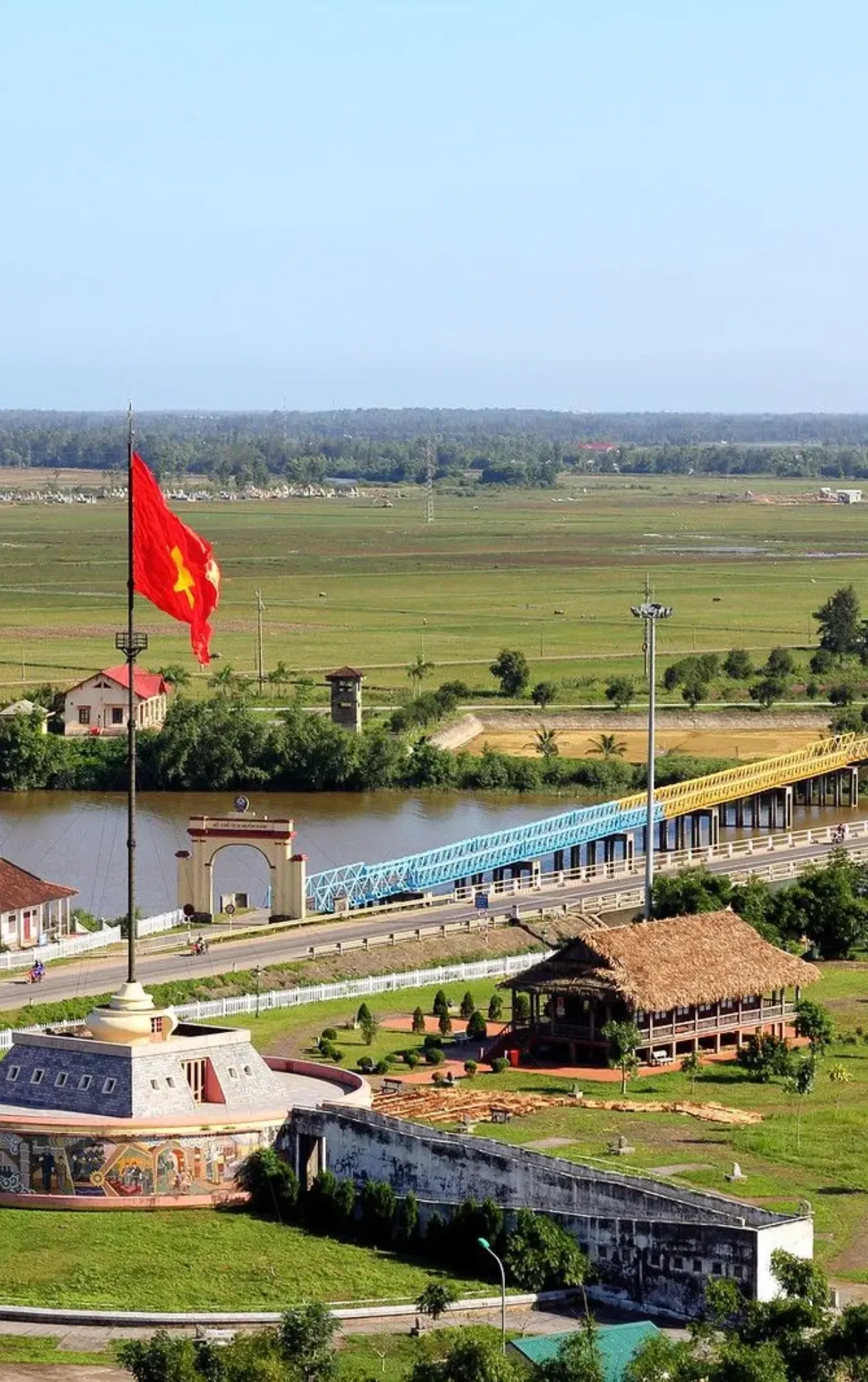 Khu Vực Đôi Bờ Hiền Lương