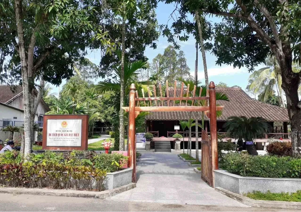 Tổng quan Địa Điểm Lưu Niệm Chủ Tịch Tôn Đức Thắng 