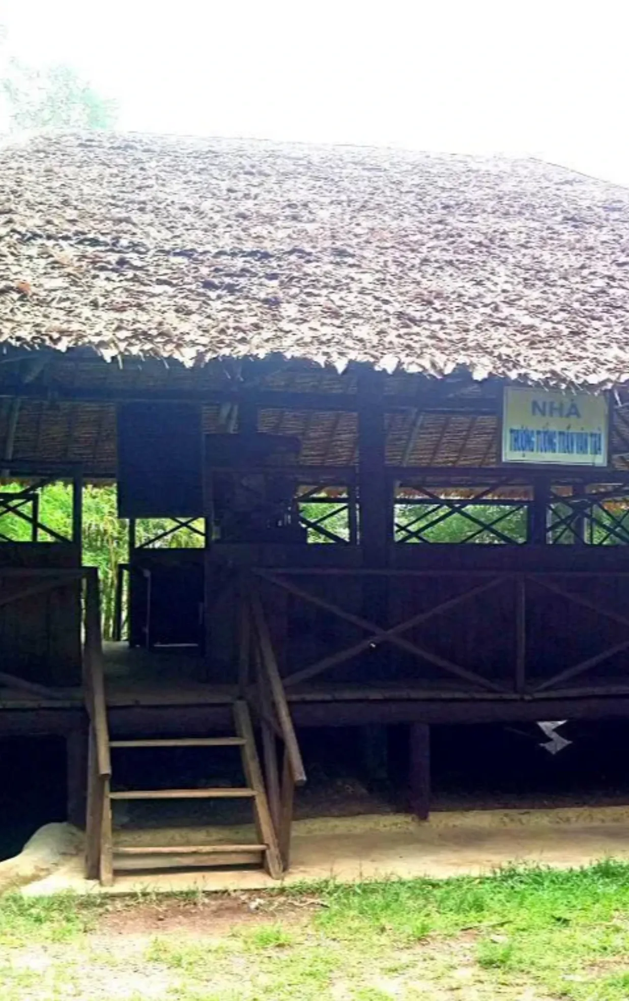 Căn Cứ Tà Thiết 