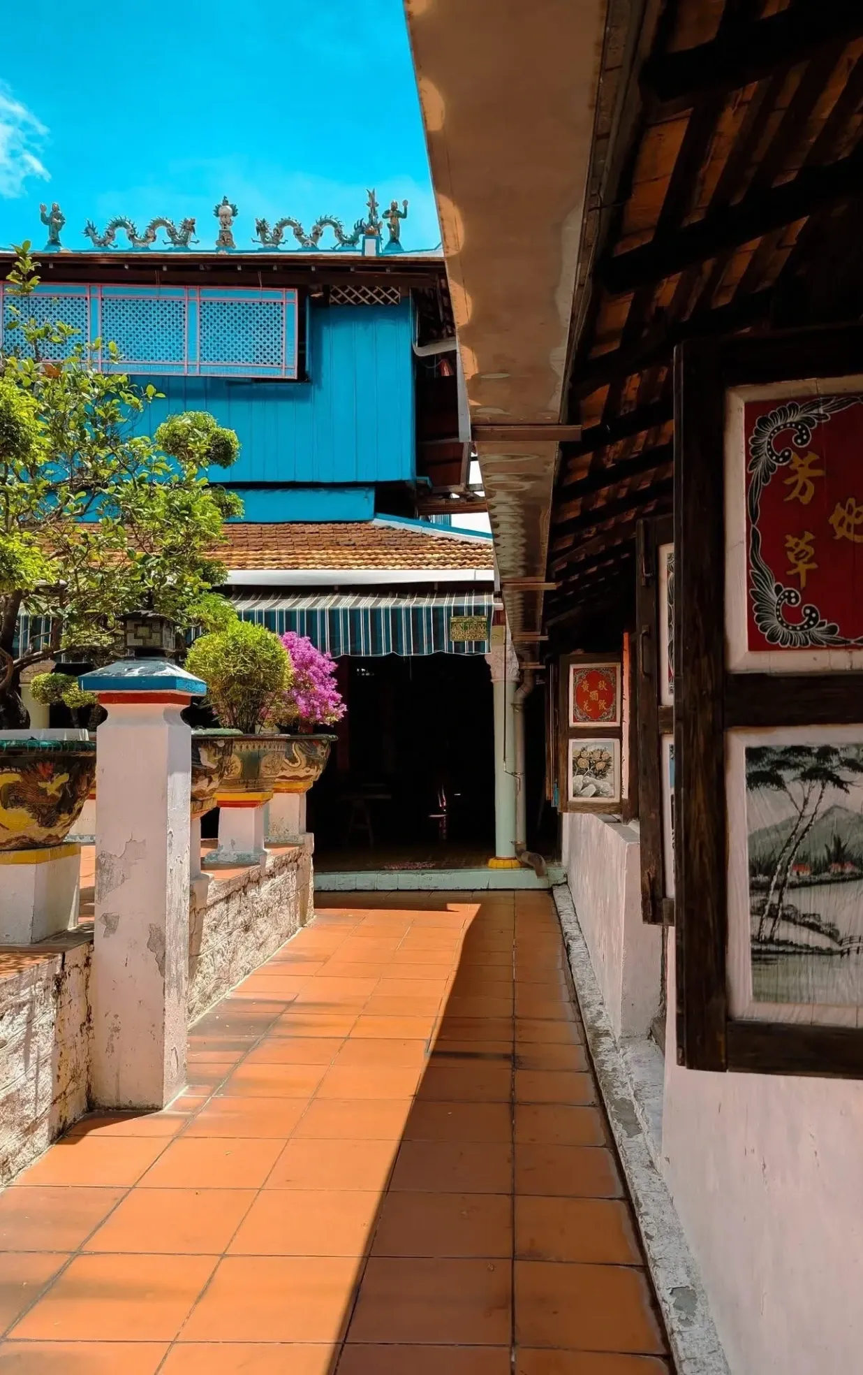 Nhà Lớn Long Sơn (đền Ông Trần)