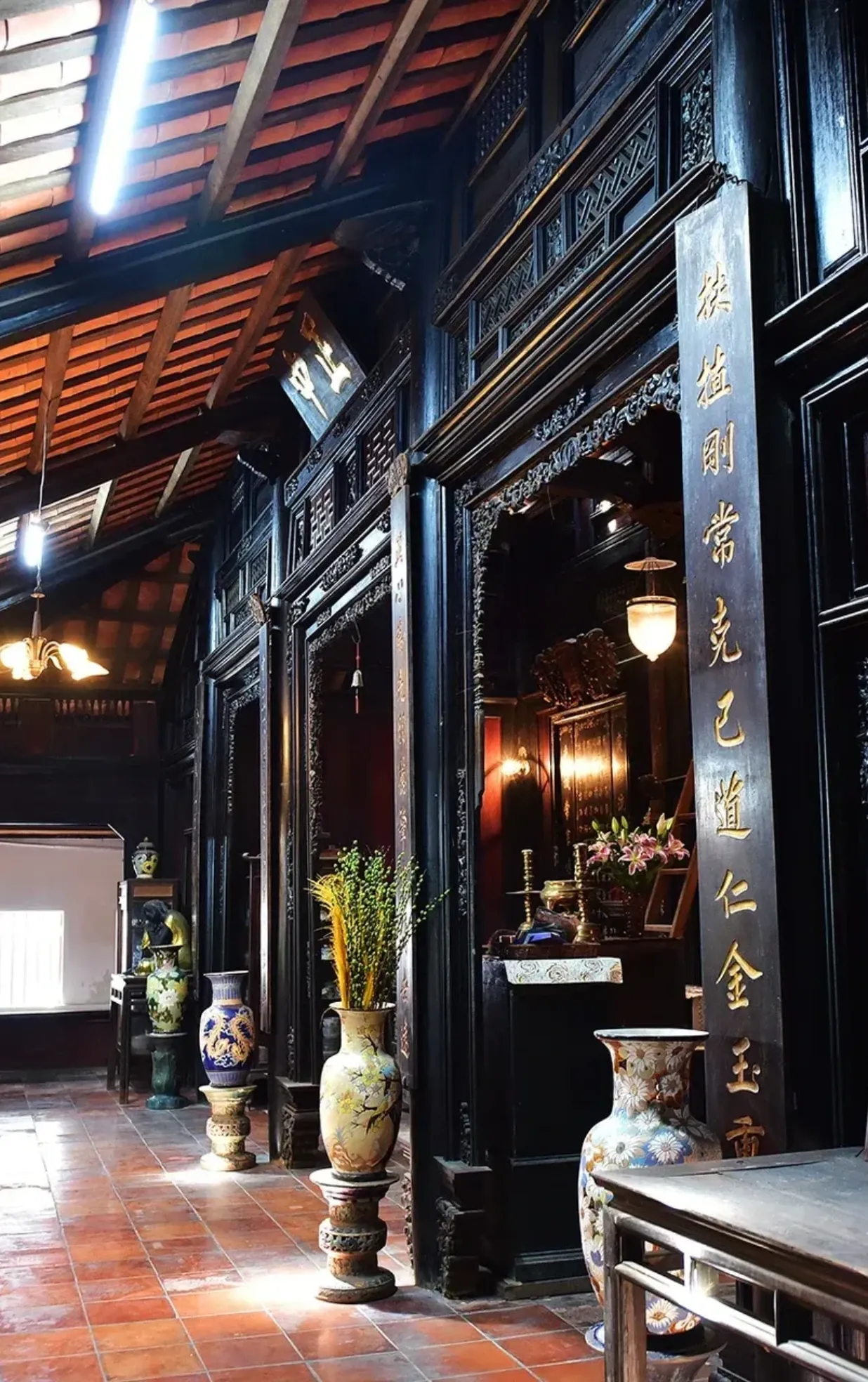 Nhà Cổ Trần Công Vàng