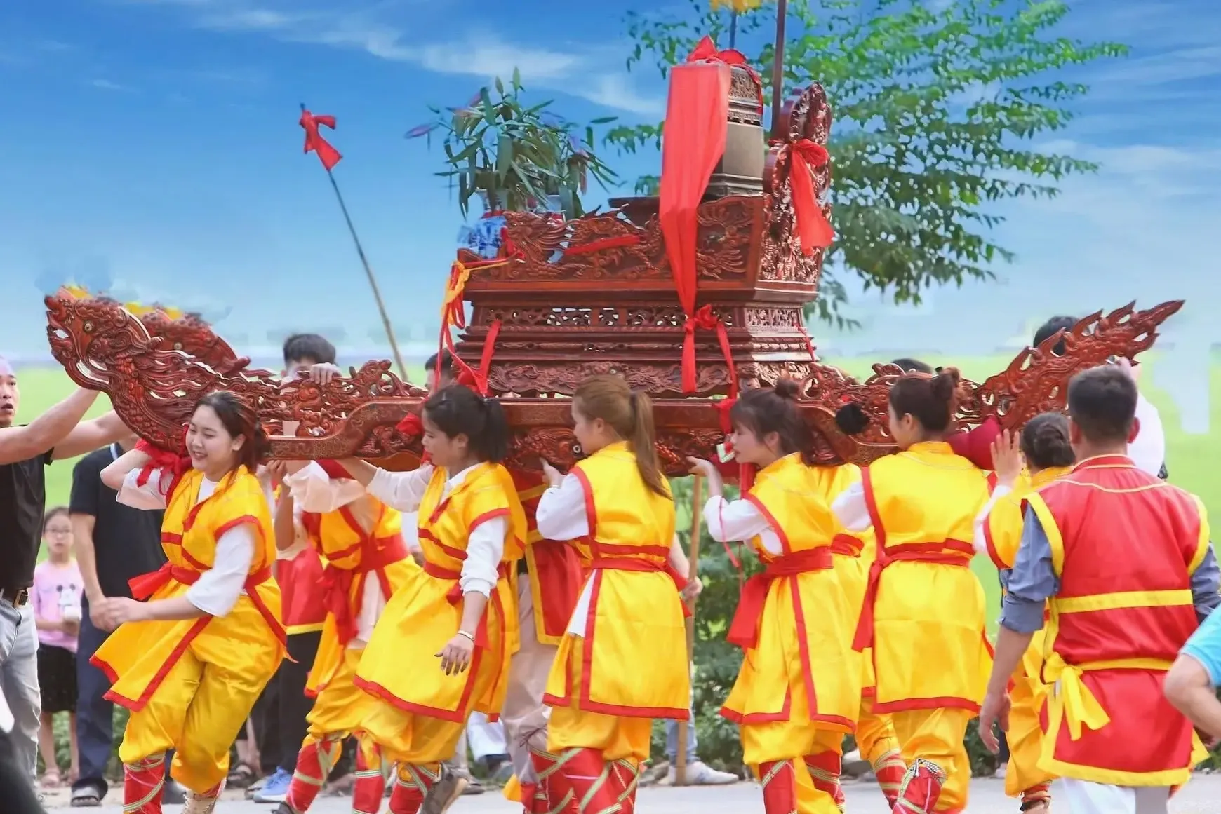 Hội làng Khảm Lâm