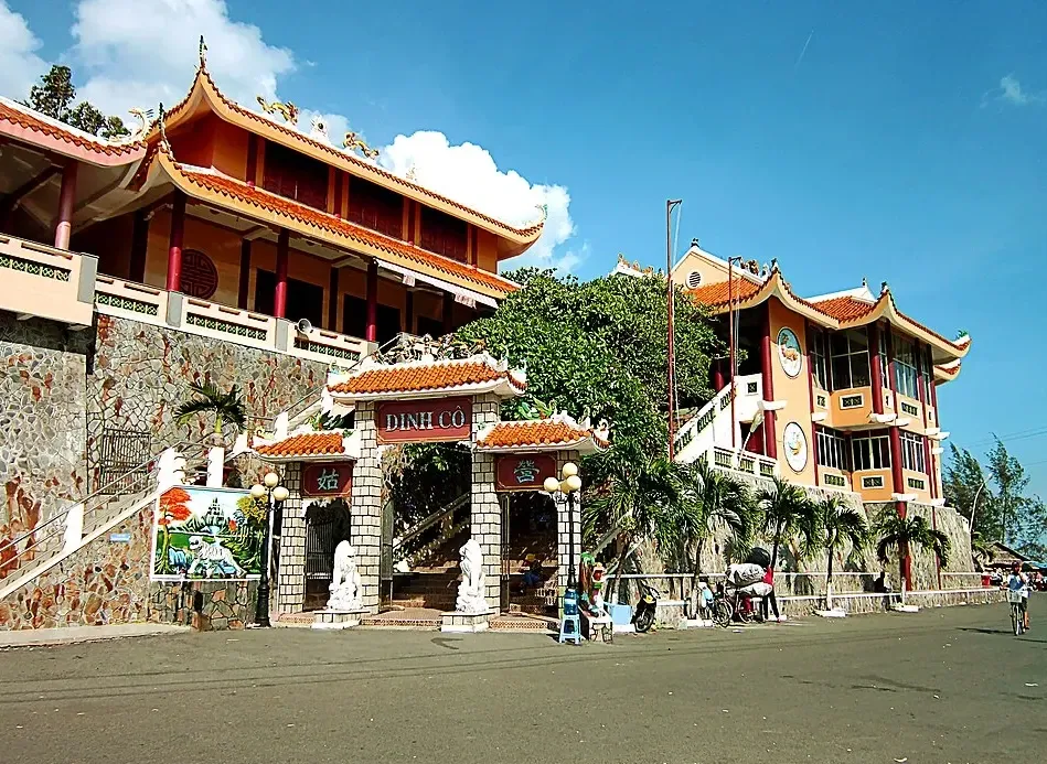 Dinh Cô