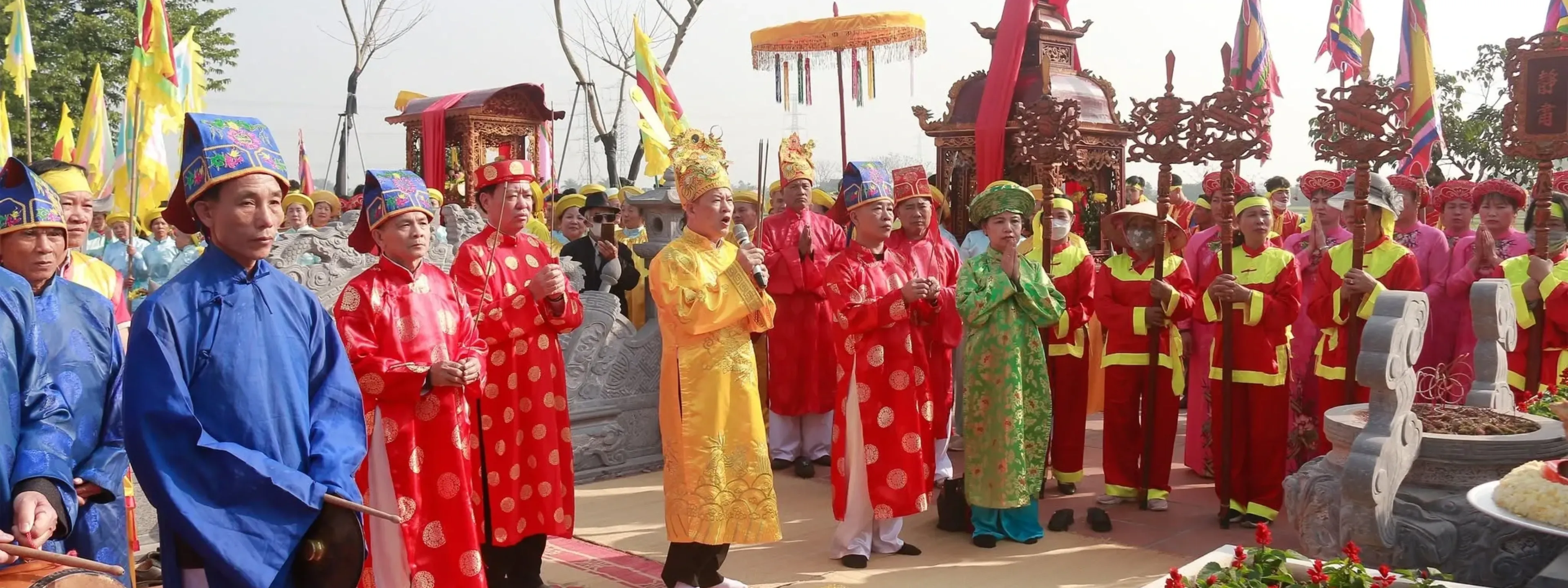 Lễ hội đền Long Động ( Lễ hội đền thờ Lưỡng Quốc Trạng nguyên Mạc Đĩnh Chi)