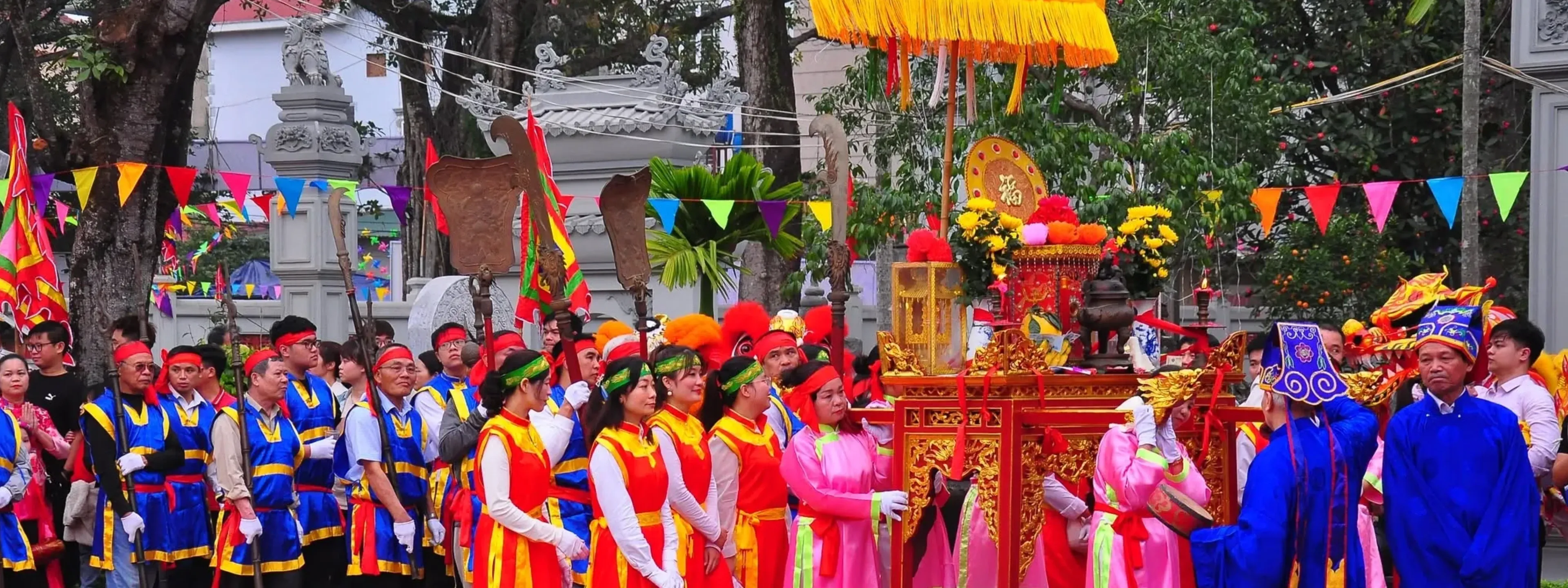 Hội đình làng Thị Cấm