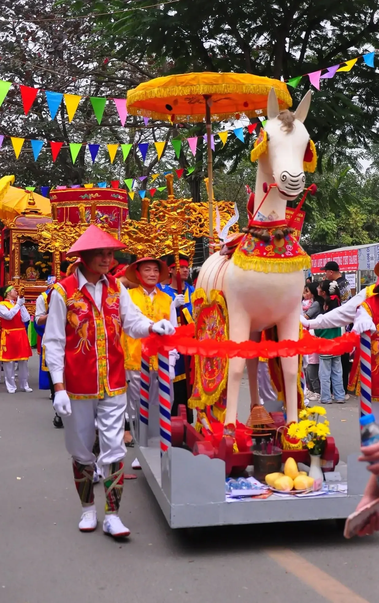 Hội đình làng Thị Cấm