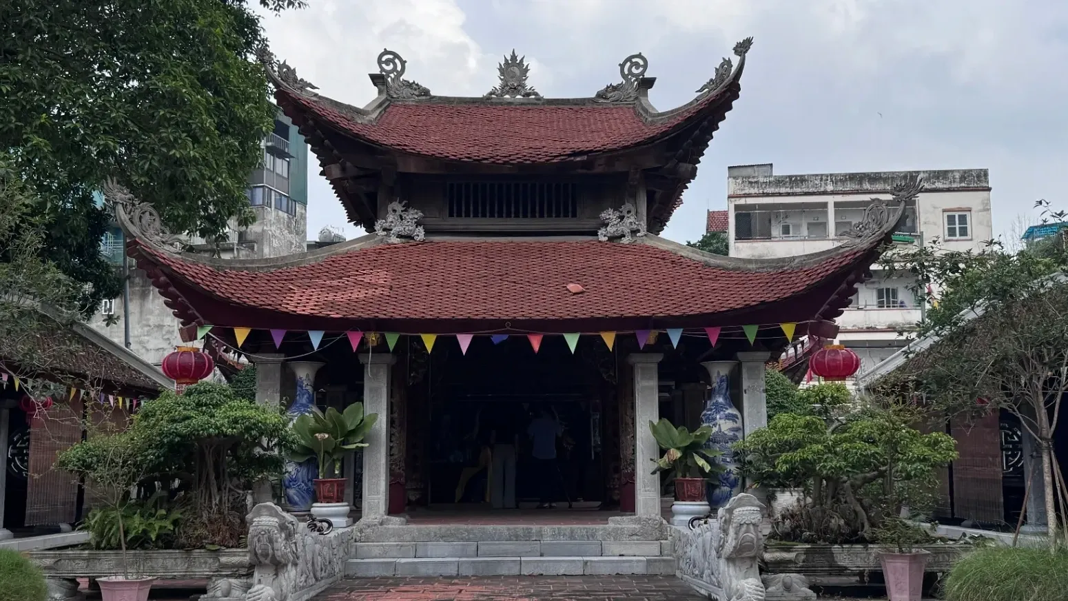 Tổng quan Đình Kiều Mai