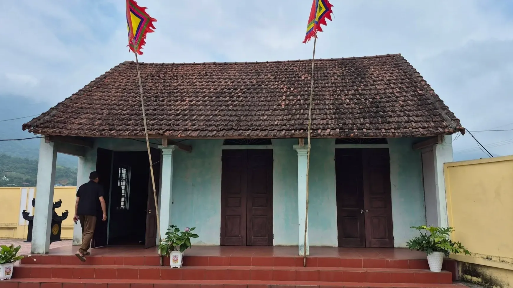 Đình làng Tiến Xuân