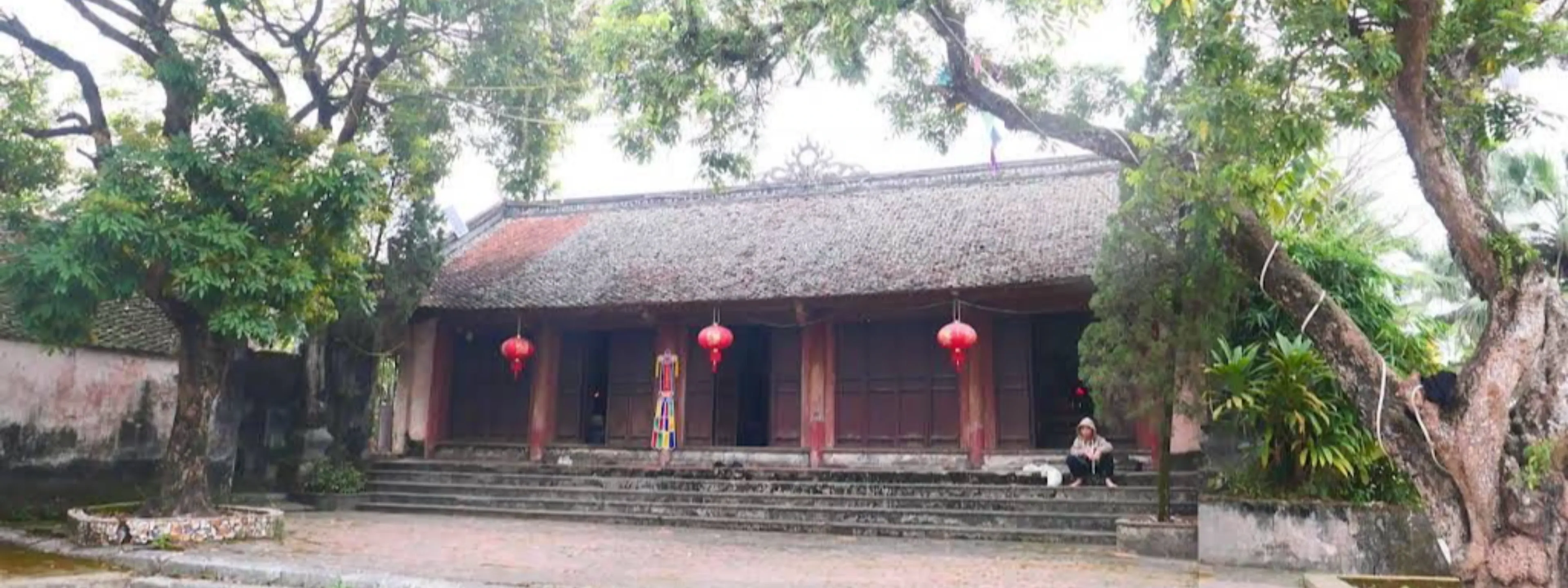 Chùa làng Phương Bản (Hoa Nghiêm Tự)