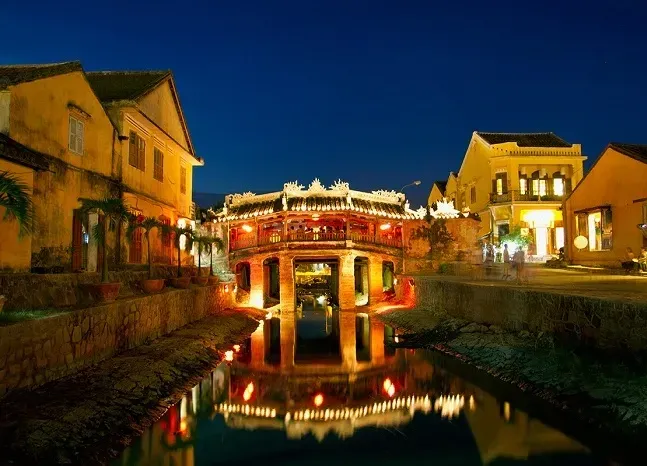 Tổng quan Chùa Cầu