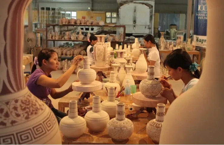 Làng nghề truyền thống gốm thôn Chu Đậu