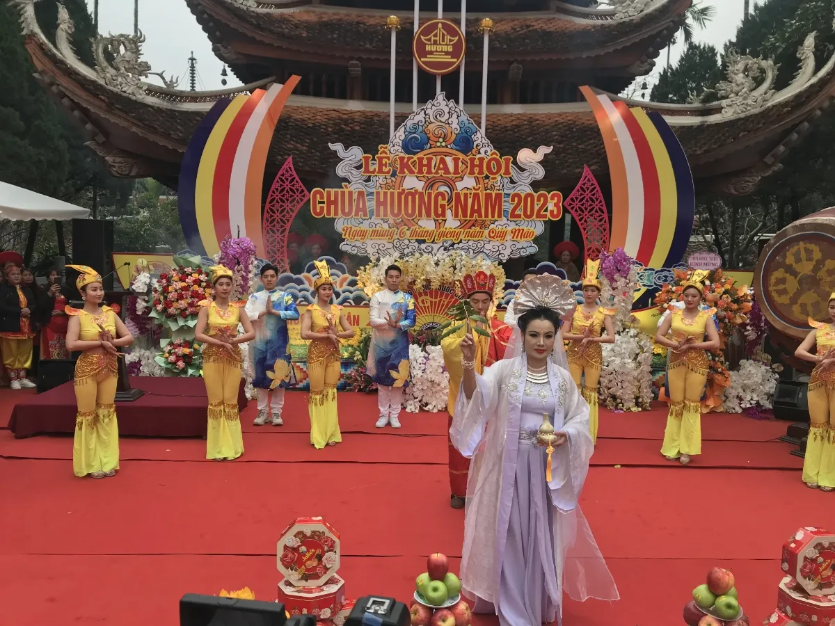 Luận văn Thạc sĩ: Nghiên cứu du lịch Lễ hội Chùa Hương ở huyện Mỹ Đức, Hà Nội