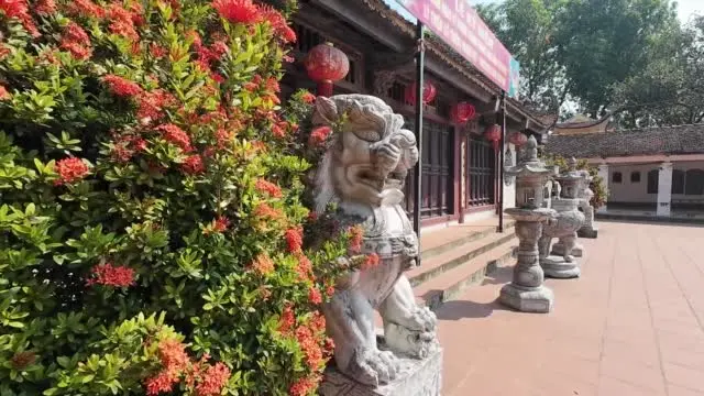 Nghê đá trước đình Yên Duyệt