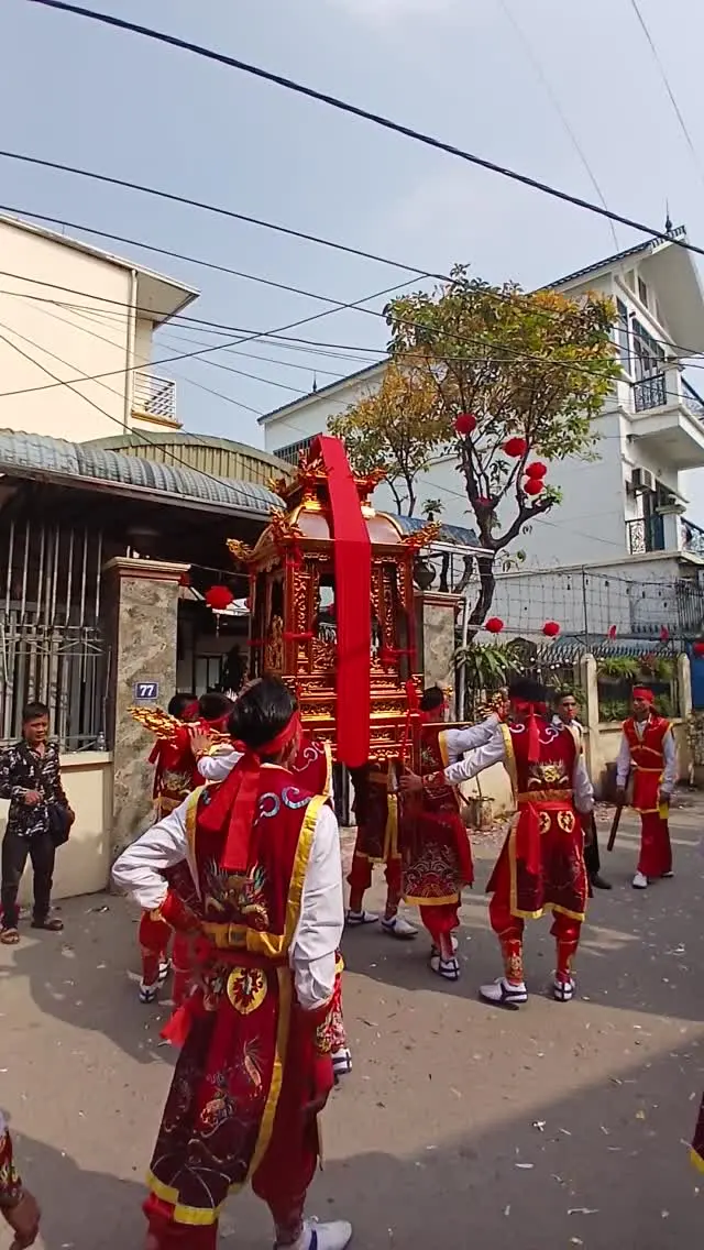 Lễ hội rước kiệu đình làng Tân Tiến