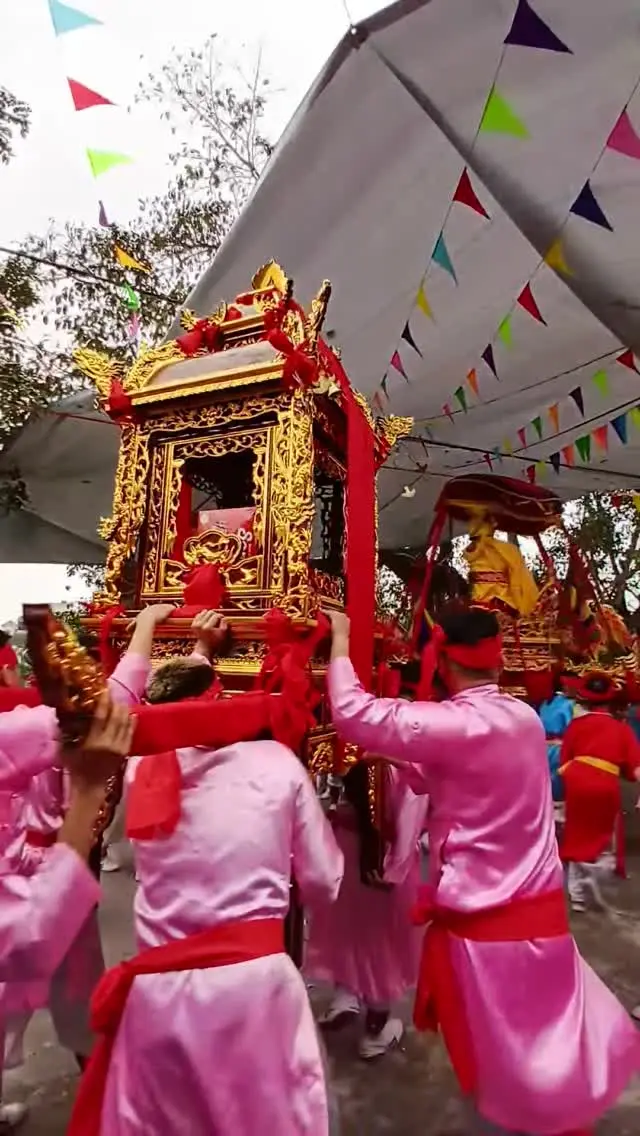 Lễ hội làng Thái Hòa