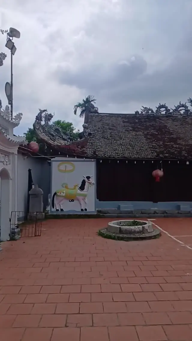 Toàn cảnh đình làng Chúc Sơn